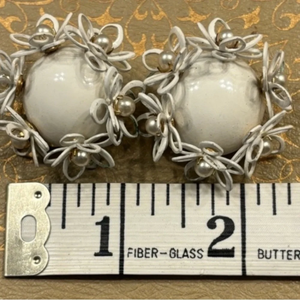 Vintage earrings - Picture 2 of 4